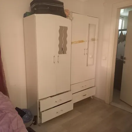 Appartement Comfort - Whole Appartments - Shared Kitchen - Airport Shuttle Bookable *